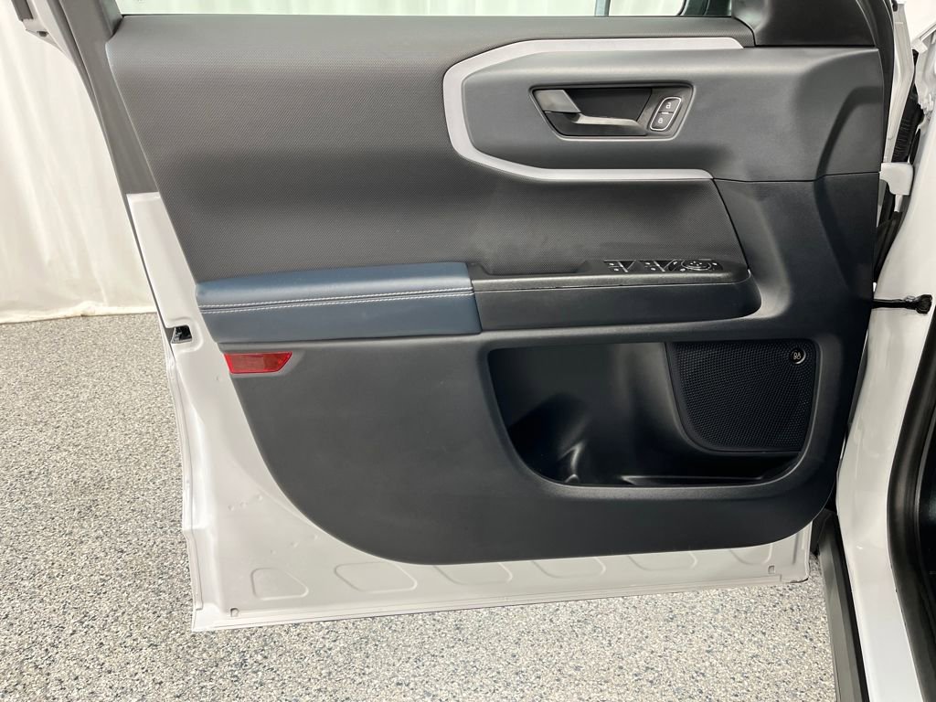 Used 2022 Ford Bronco Sport Outer Banks w/ Tech Package image 11