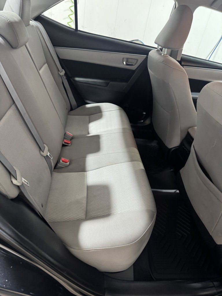 Used 2014 Toyota Corolla LE FWD image 7