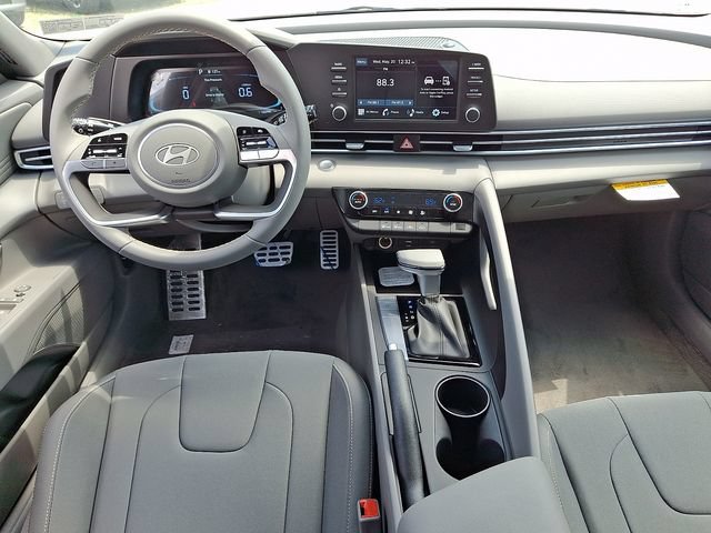New 2026 Hyundai Elantra Sport FWD image 10