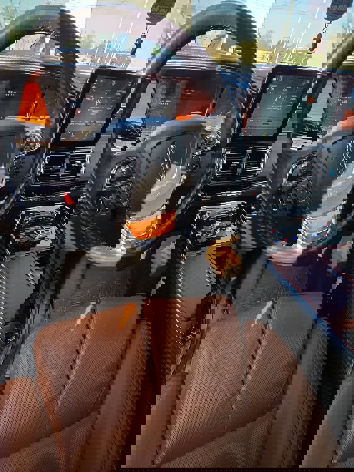 Used 2019 Lincoln Navigator L Reserve image 12