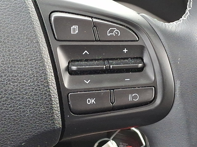 Used 2023 Hyundai Venue SEL image 22