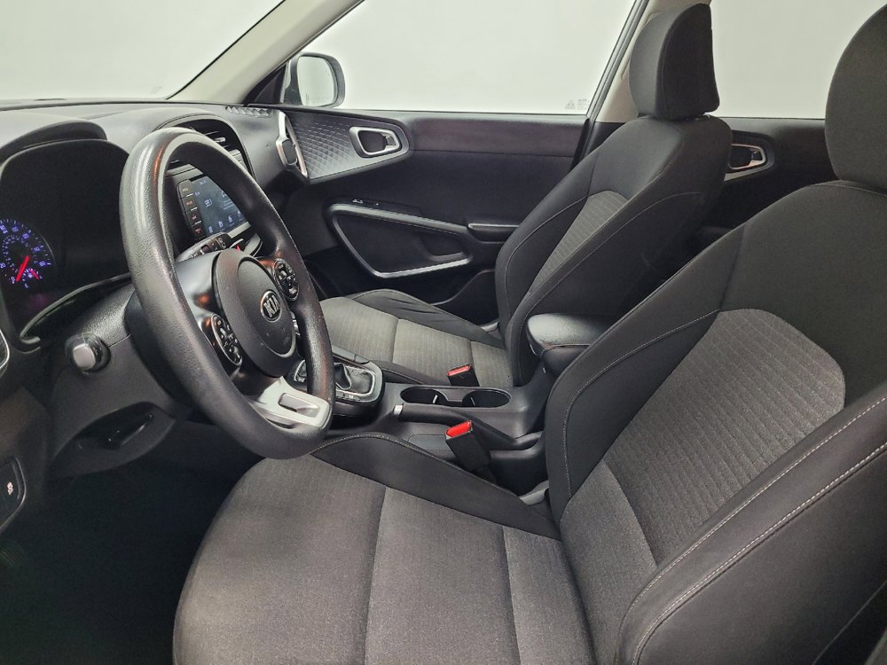 Used 2020 Kia Soul S FWD image 17