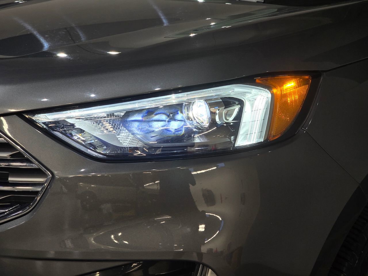 Used 2022 Ford Edge Titanium image 13