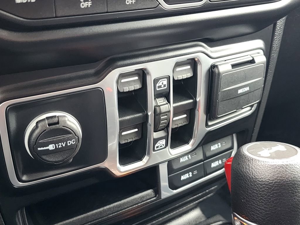 Used 2022 Jeep Wrangler Unlimited Sahara w/ LED Lighting Group image 25