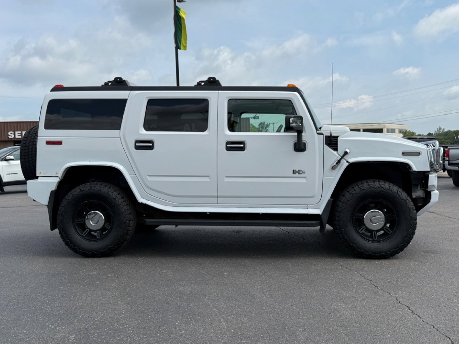 Used 2007 HUMMER H2 image 9