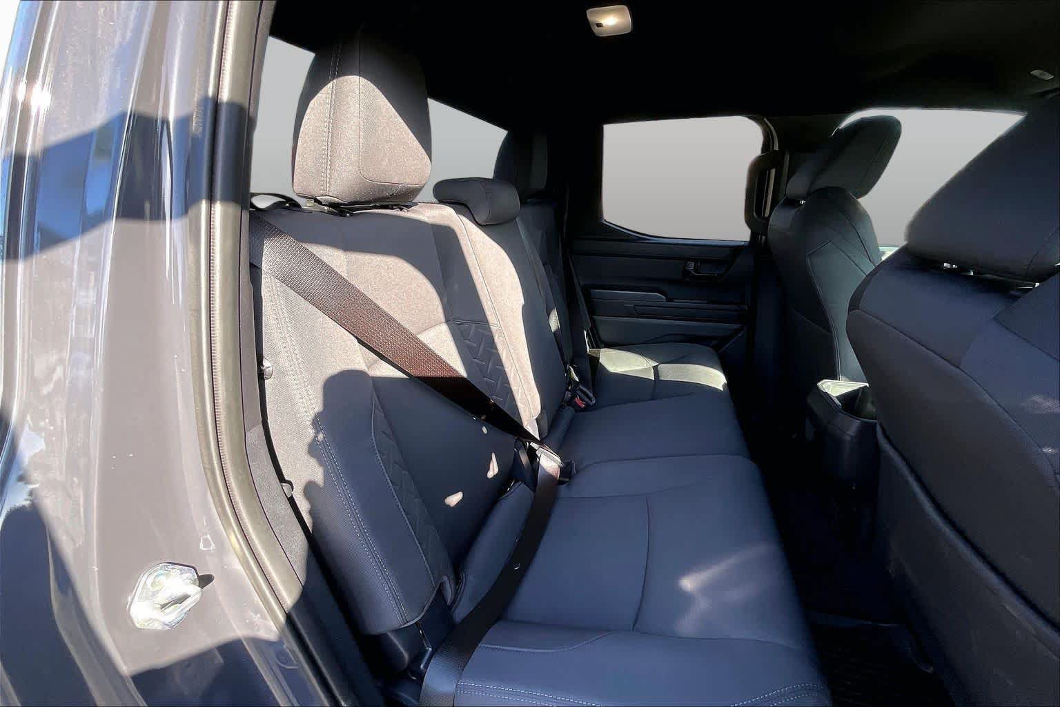 Certified 2025 Toyota Tacoma SR5 AWD/4WD image 19