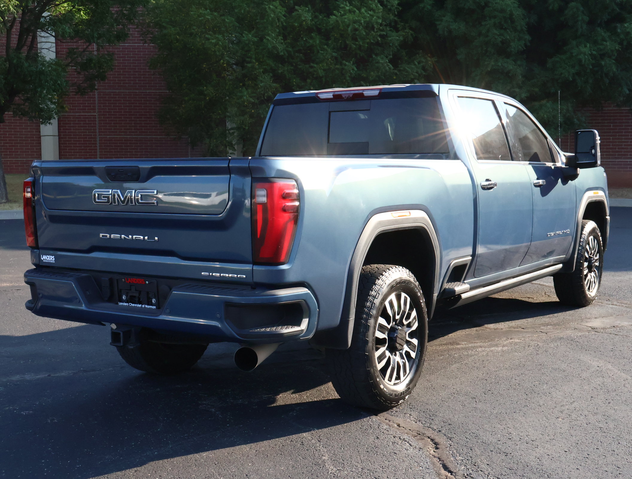 Used 2025 GMC Sierra 2500 Denali Ultimate w/ Max Trailering Package AWD/4WD image 38