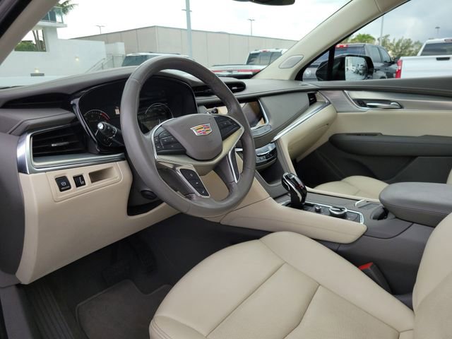 Certified 2023 Cadillac XT5 Premium Luxury FWD image 13