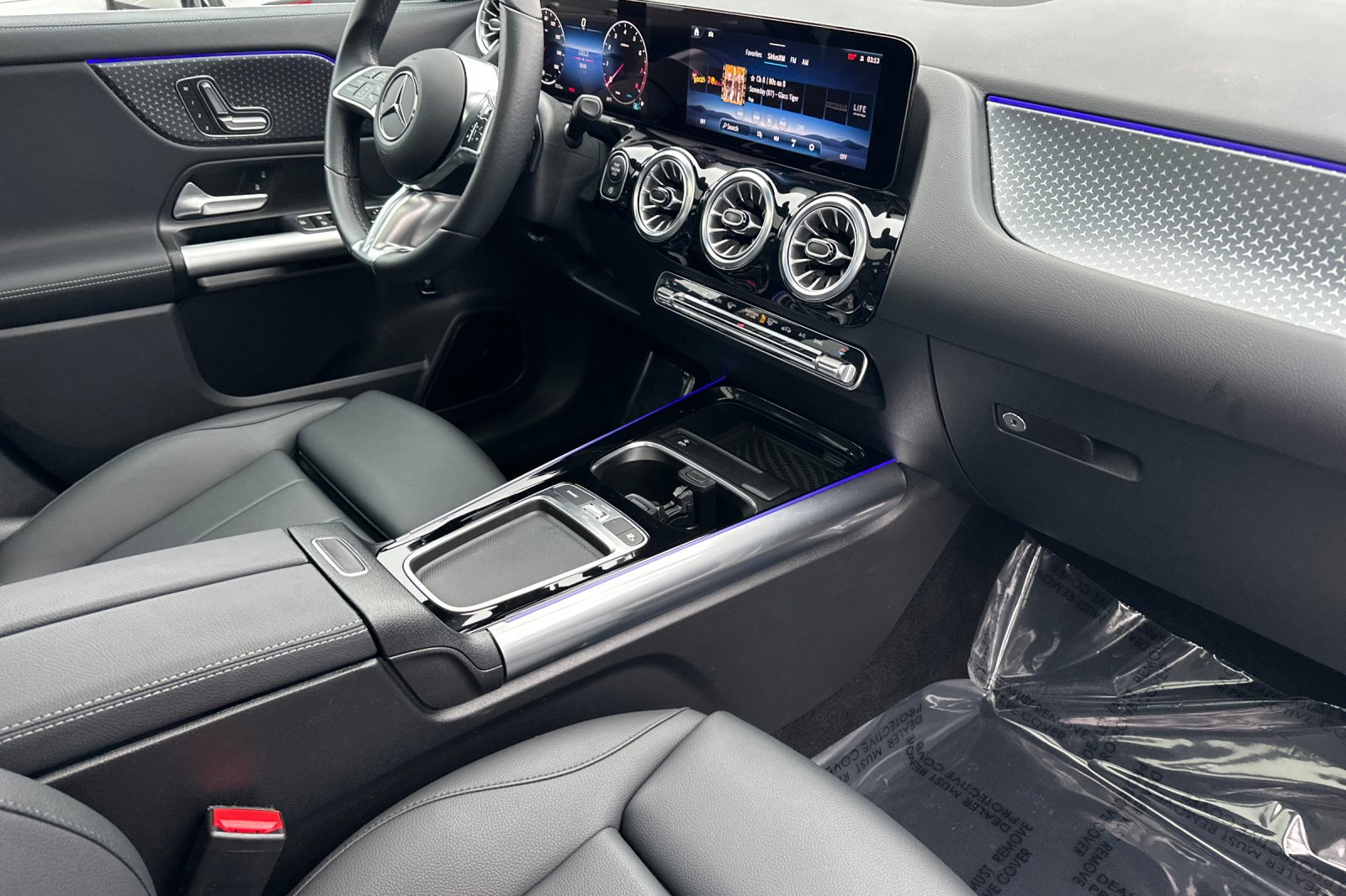 Certified 2025 Mercedes-Benz GLA 250 4MATIC image 16