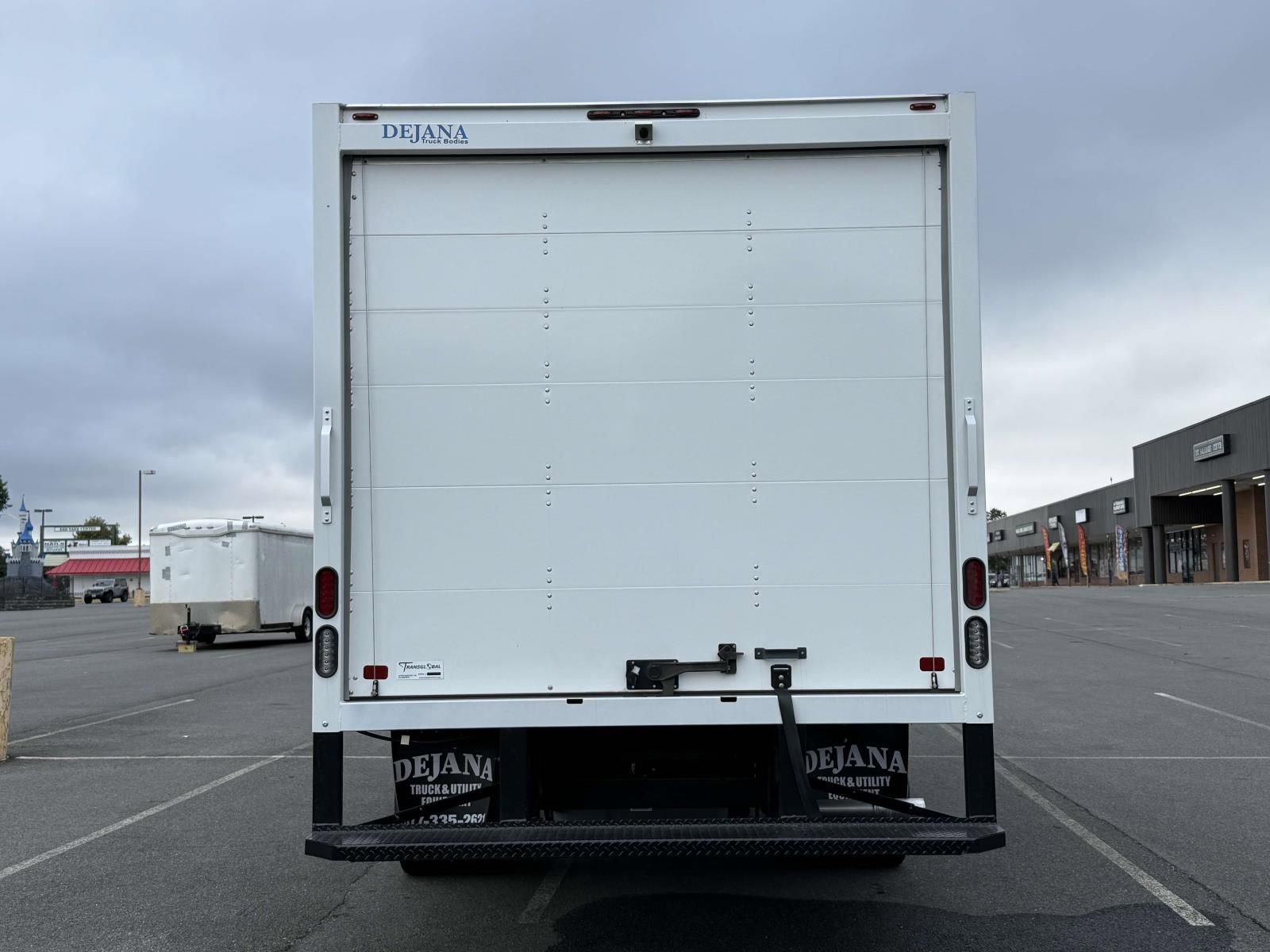 New 2024 Ford E-450 and Econoline 450 Super Duty w/ Power Windows & Locks Group image 3