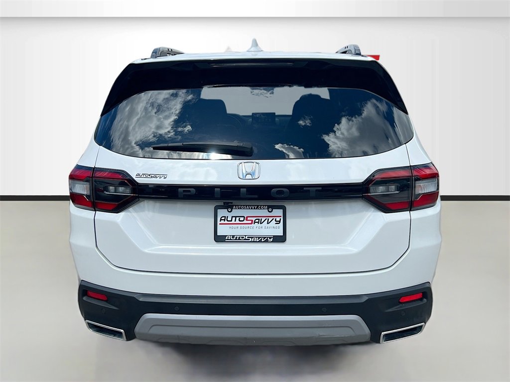 Used 2024 Honda Pilot Elite image 6