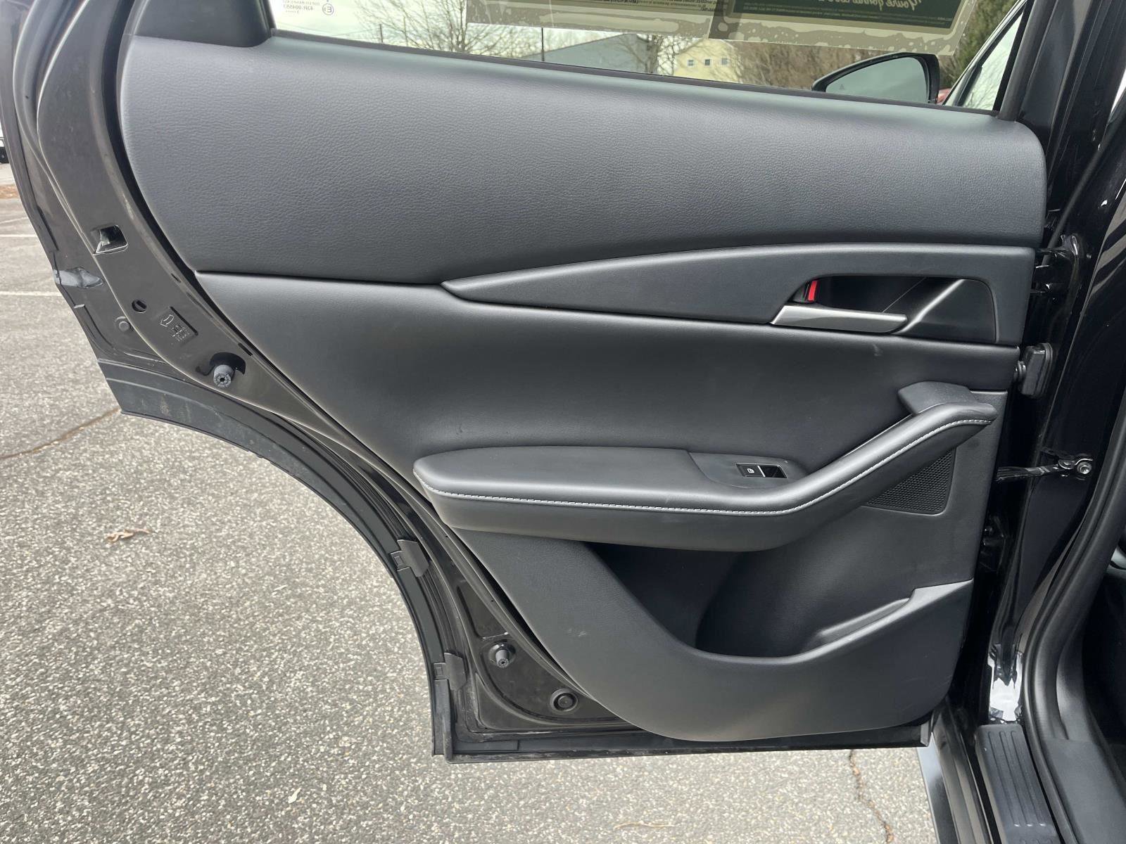 Used 2022 MAZDA CX-30 AWD 2.5 S w/ Select Package image 12