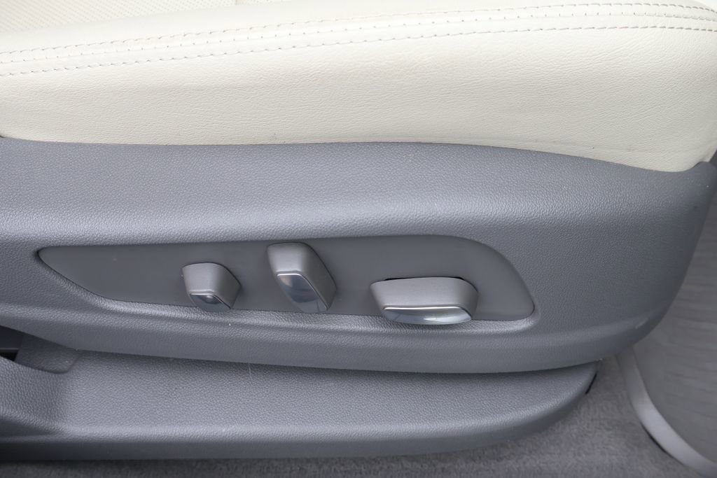 Used 2023 Cadillac XT5 Premium Luxury image 45