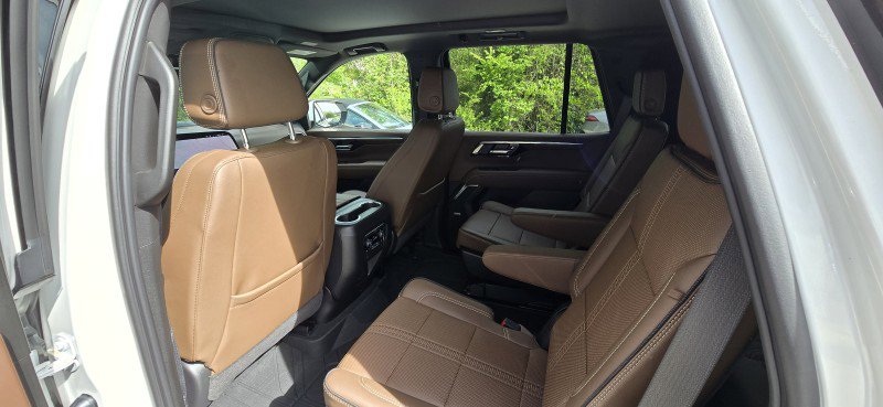 Used 2025 Chevrolet Tahoe High Country RWD image 30