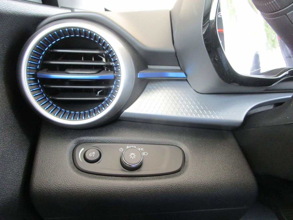 New 2026 Chevrolet Trax LS image 22