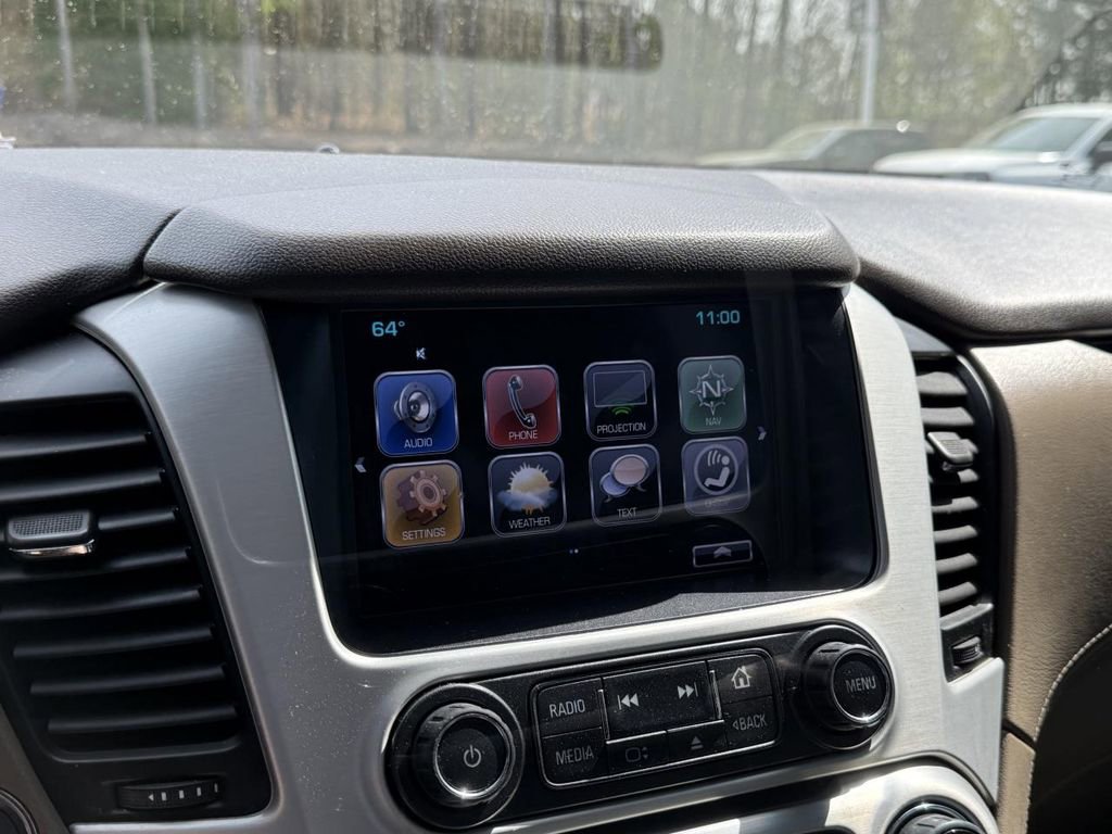 Used 2017 GMC Yukon SLT image 18