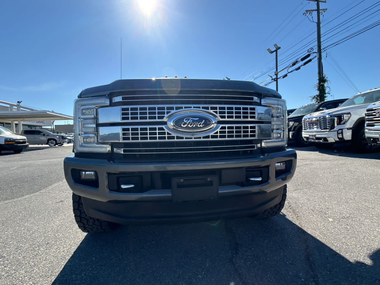 Used 2017 Ford F250 Platinum w/ Platinum Ultimate Package AWD/4WD image 40