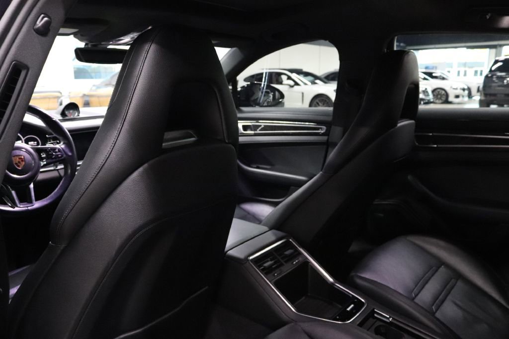 Used 2017 Porsche Panamera 4S image 21