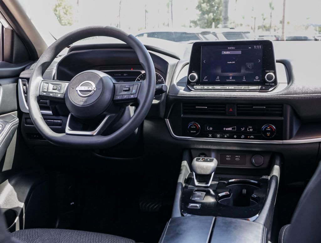 Used 2024 Nissan Rogue SV FWD image 22