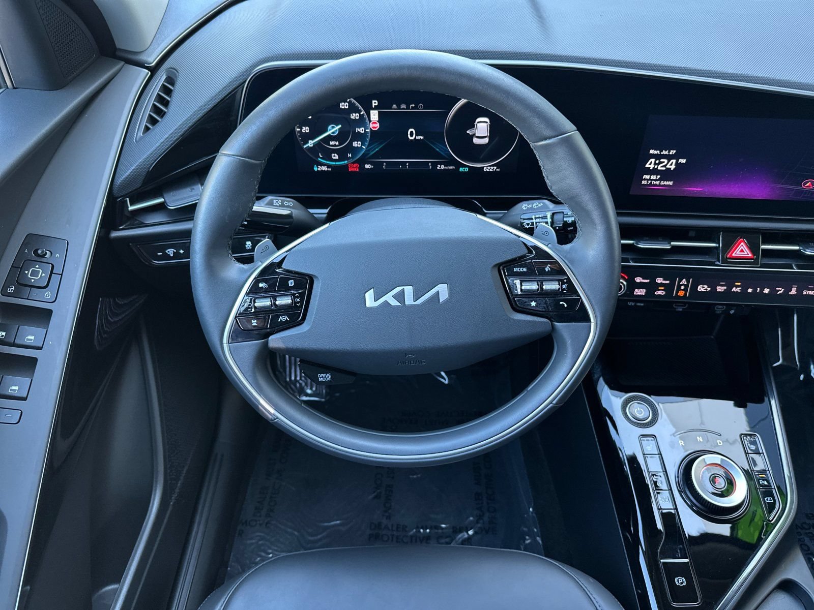 Used 2024 Kia Niro Wind w/ Wind Preserve Package FWD image 14
