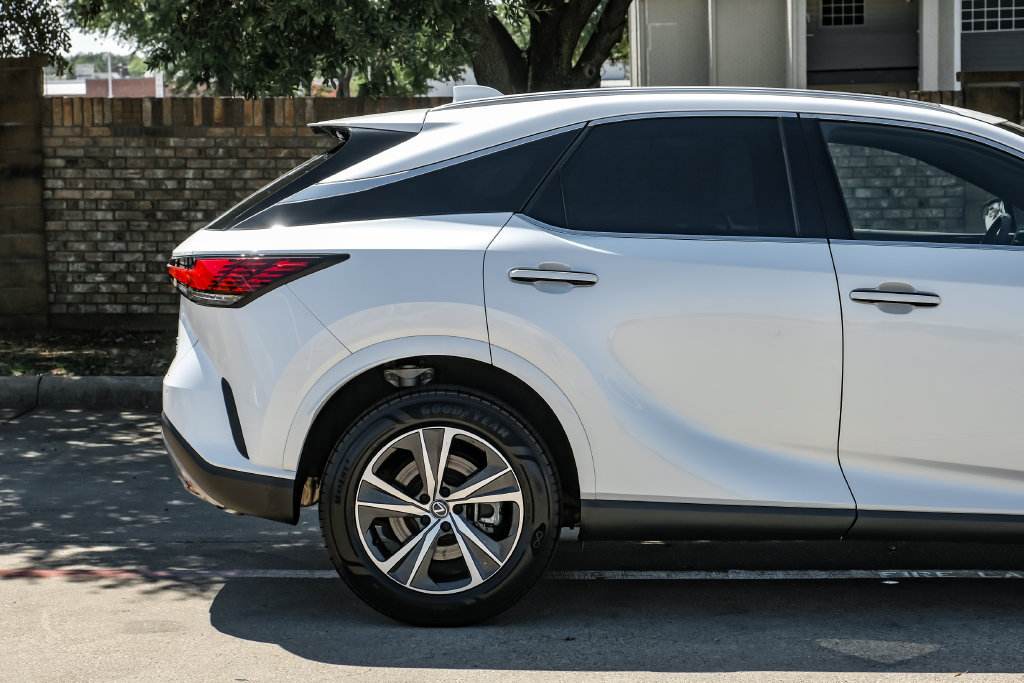 Used 2024 Lexus RX 350 Premium w/ Accessory Package (Z1) AWD/4WD image 16