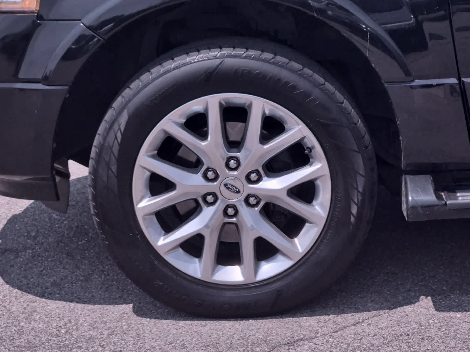 Used 2017 Ford Expedition Limited AWD/4WD image 14