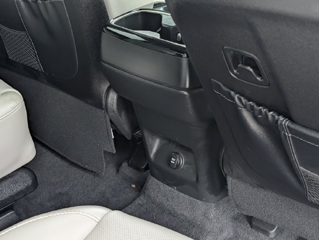 Used 2024 Kia Telluride S w/ S Sunroof Package FWD image 33