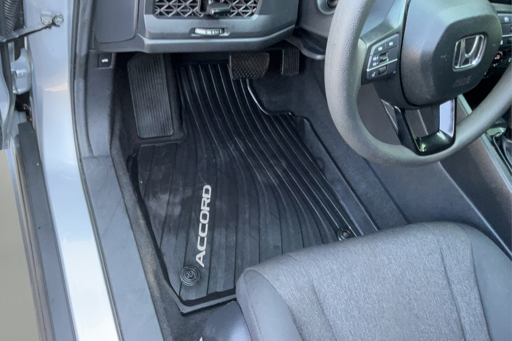 Used 2025 Honda Accord LX image 23