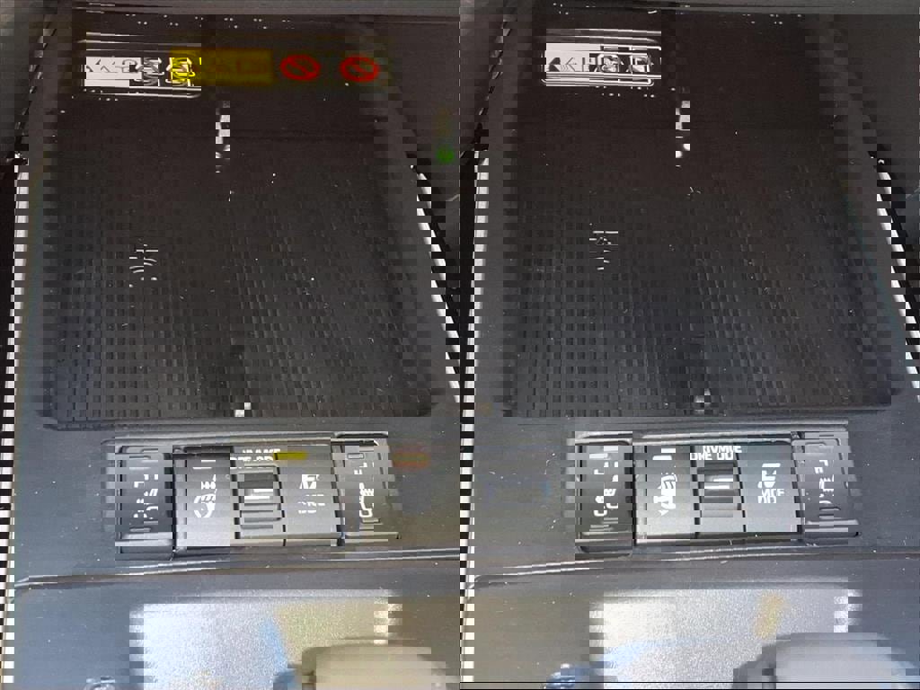 Certified 2026 Toyota Corolla Cross XSE w/ Convenience Package image 21