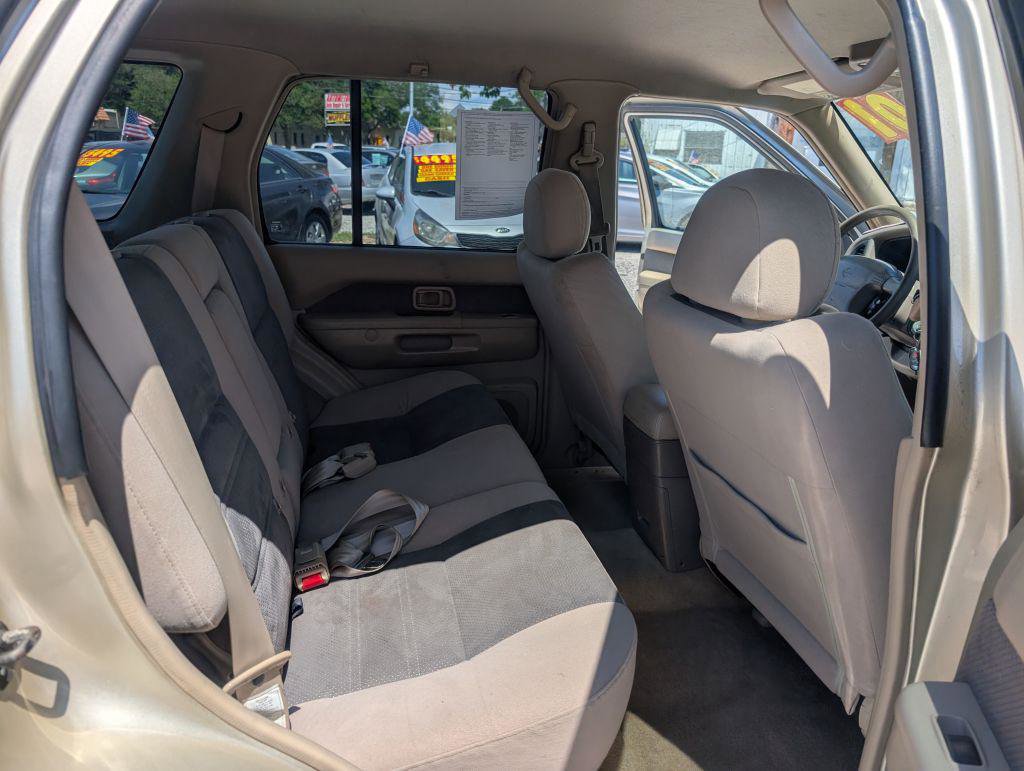 Used 2001 Nissan Pathfinder SE RWD image 12