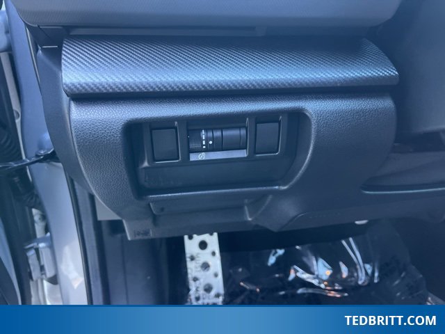 Used 2024 Subaru Crosstrek 2.5i Sport image 41