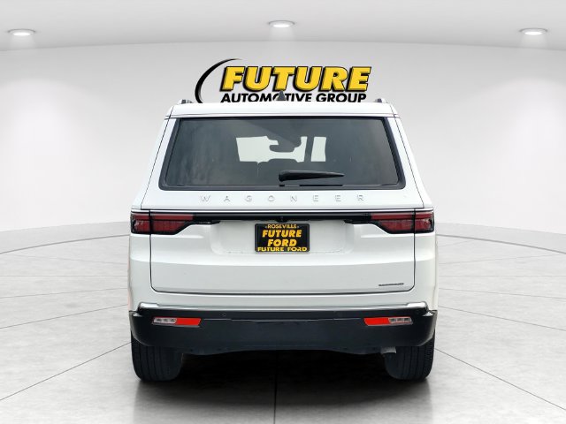 Used 2024 Jeep Wagoneer Series II AWD/4WD image 5