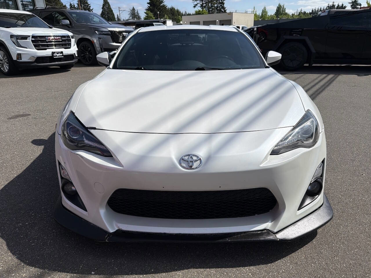 Used 2013 Scion FR-S RWD image 9