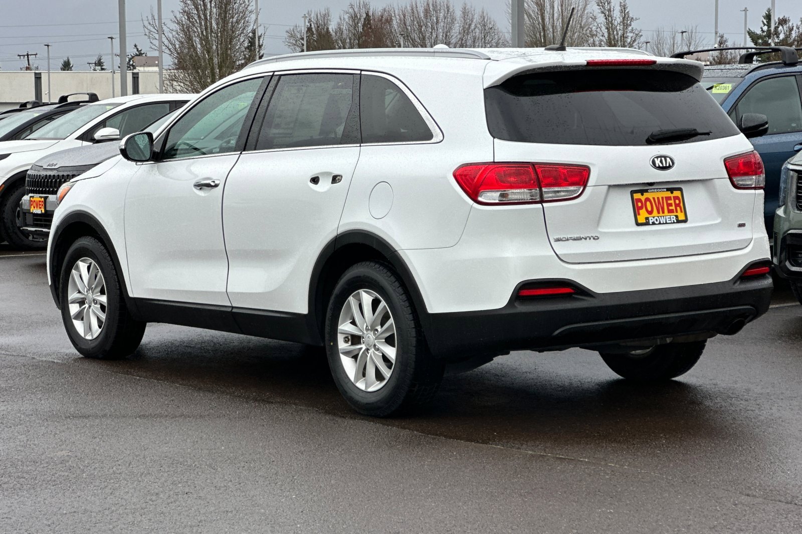 Used 2017 Kia Sorento LX image 6