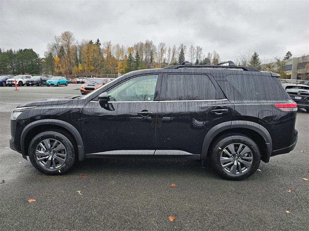 New 2025 Nissan Pathfinder SV w/ SV Premium Package image 8