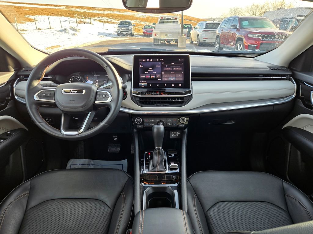 Used 2022 Jeep Compass Limited image 15