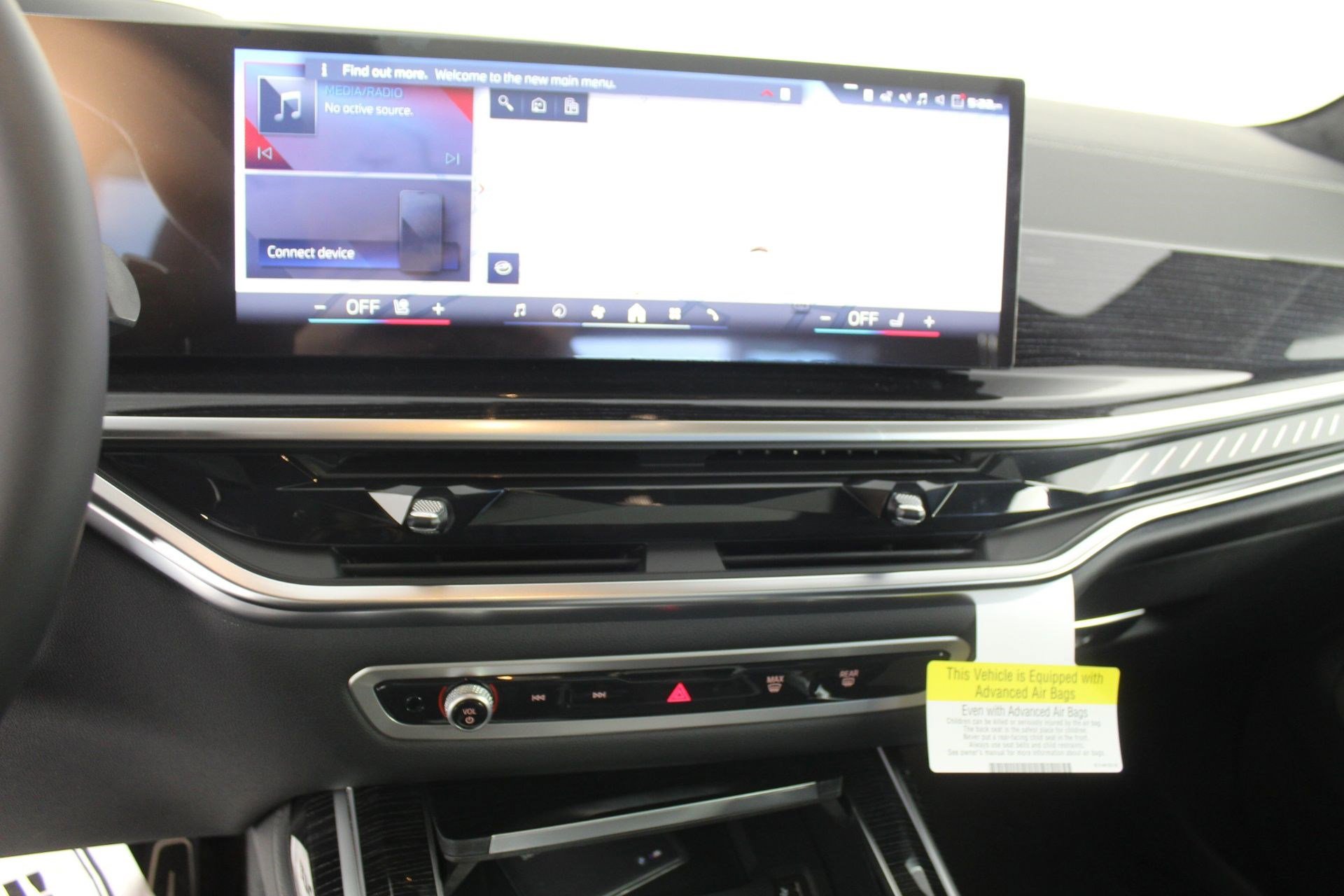 New 2026 BMW X7 M60i image 33