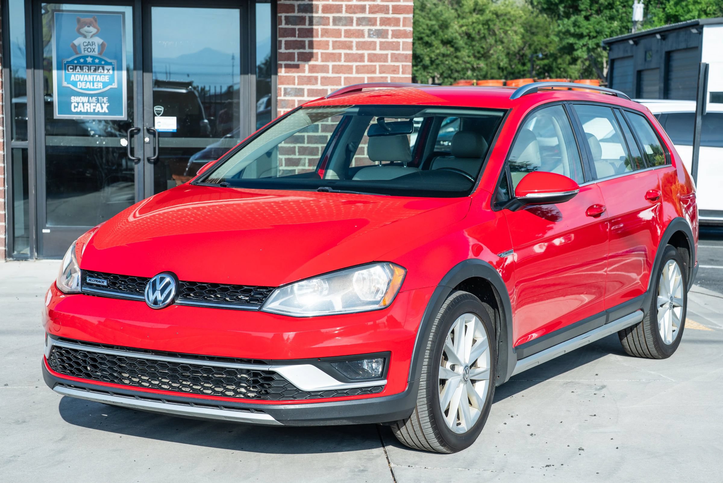 Used 2017 Volkswagen Golf Alltrack S