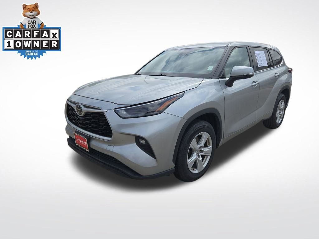 Used 2024 Toyota Highlander LE