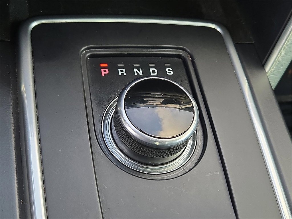 Used 2017 Land Rover Discovery Sport HSE image 16