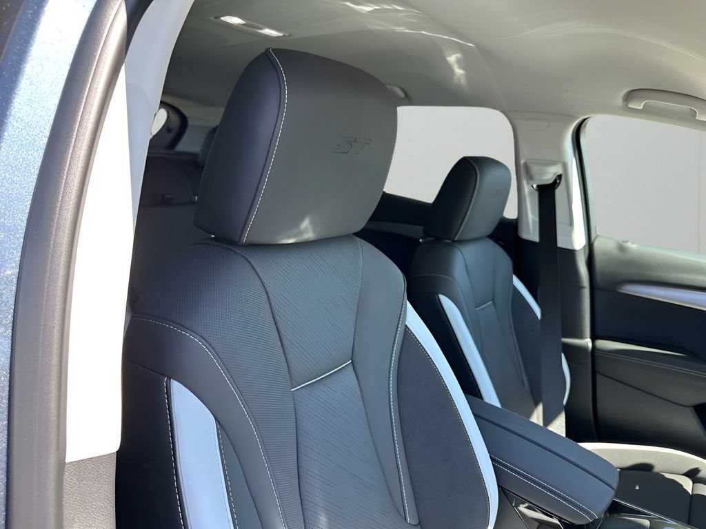 New 2026 Buick Envision Sport Touring AWD/4WD image 15