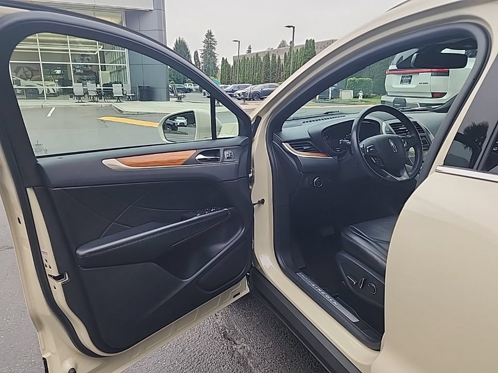 Used 2018 Lincoln MKC Reserve AWD/4WD image 9