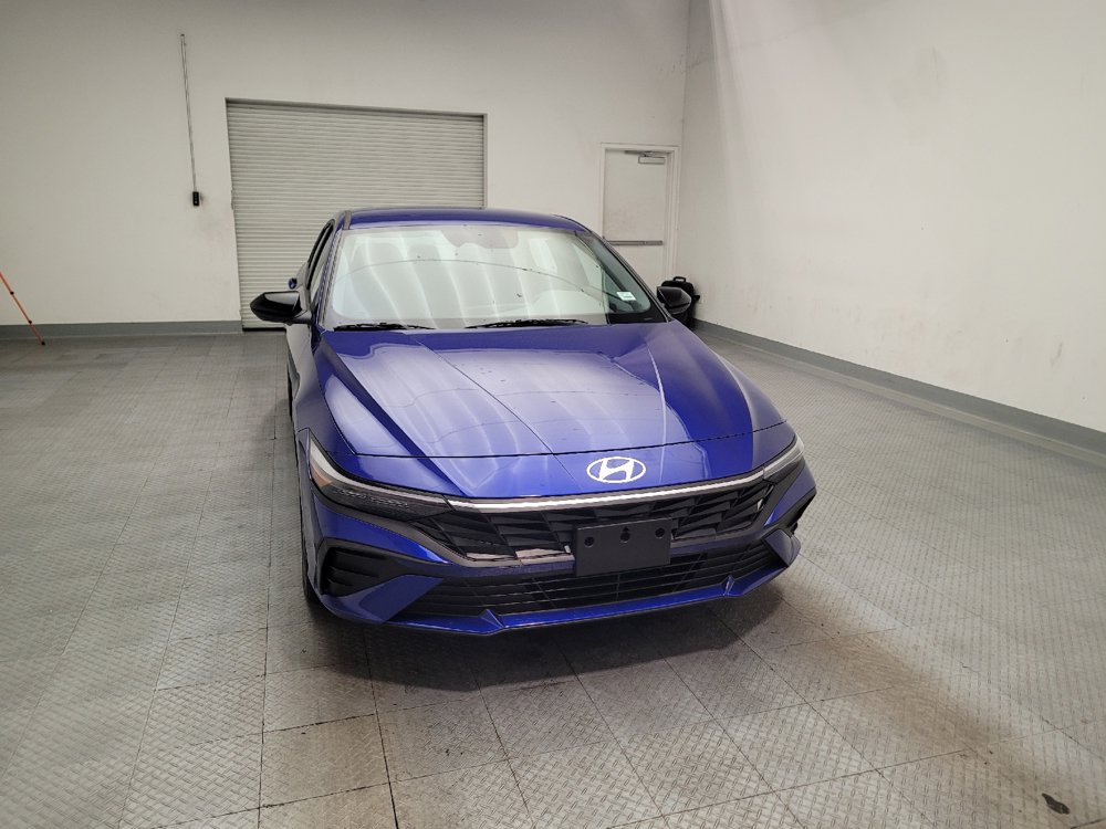 Used 2025 Hyundai Elantra Sport FWD image 14