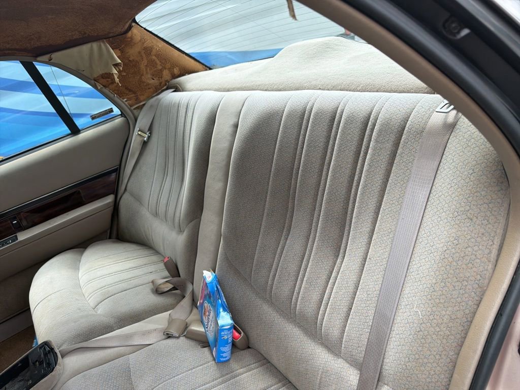 Used 1999 Buick Le Sabre Custom w/ Headliner Lighting Pkg FWD image 10