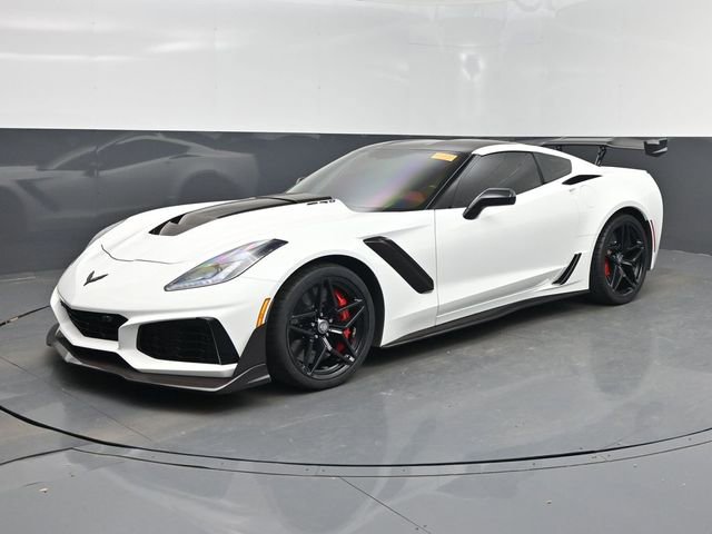 Used 2019 Chevrolet Corvette ZR1 RWD image 9
