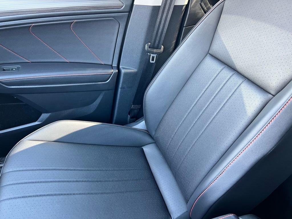 Used 2024 Volkswagen Tiguan Wolfsburg Edition image 26