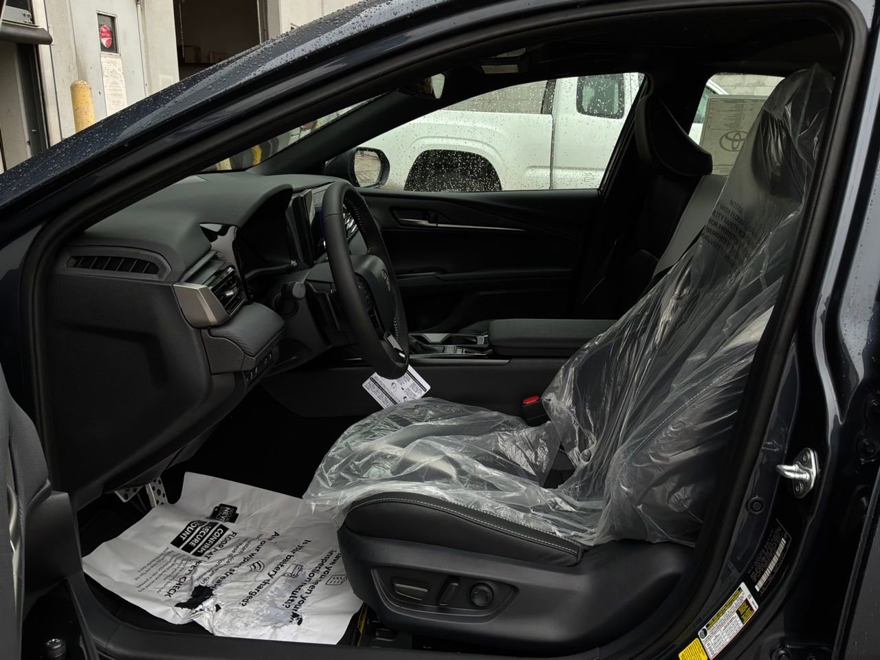 New 2026 Toyota Camry SE image 9