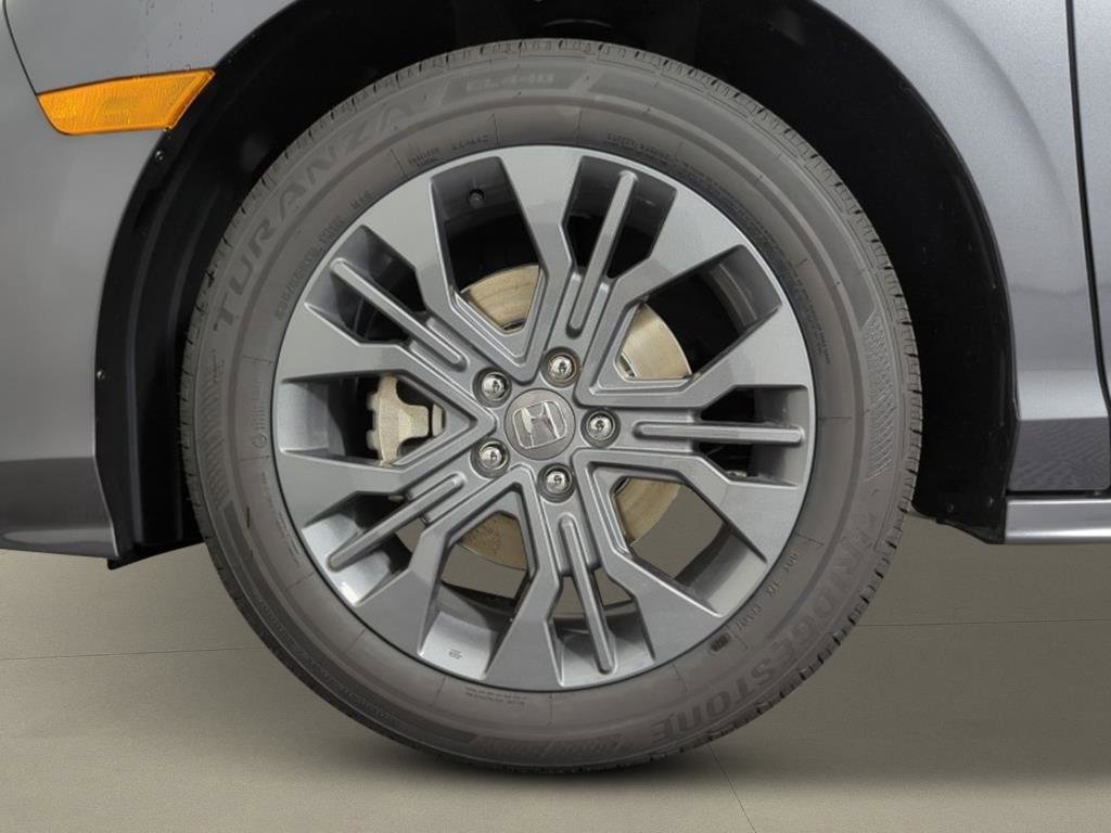 New 2026 Honda Odyssey Touring image 8