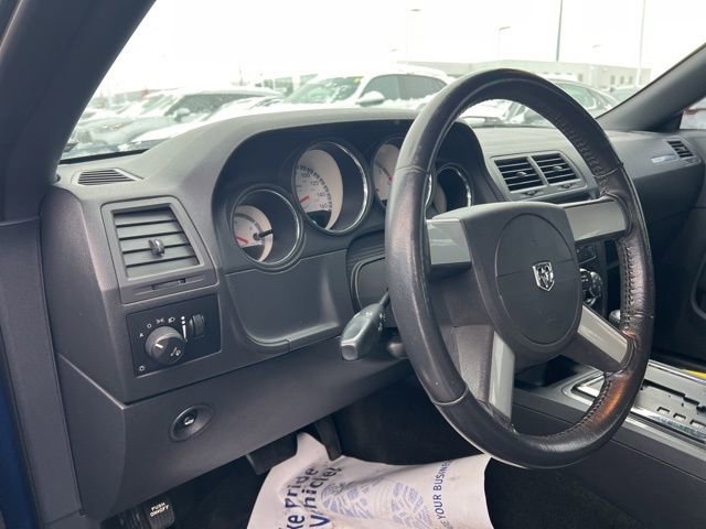 Used 2009 Dodge Challenger R/T image 9