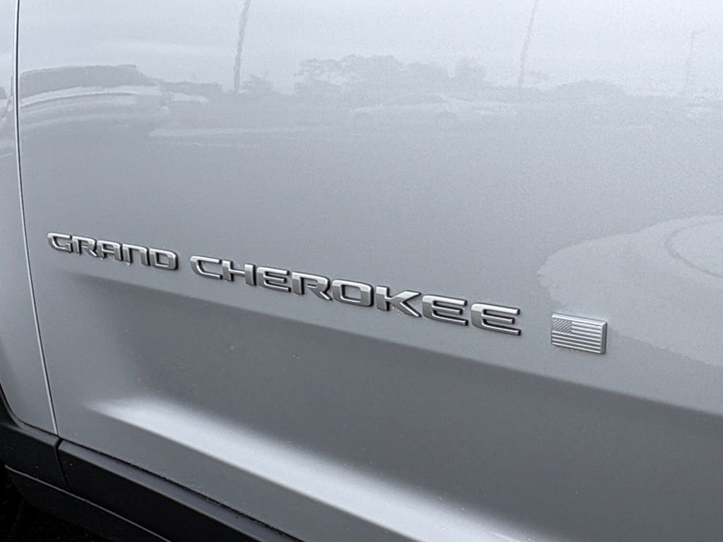 New 2026 Jeep Grand Cherokee Laredo X image 10